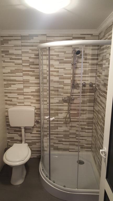 Casa Leo Apartman Hátszeg Kültér fotó